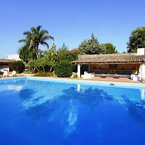 Del Commendatore Sirugo Holiday home